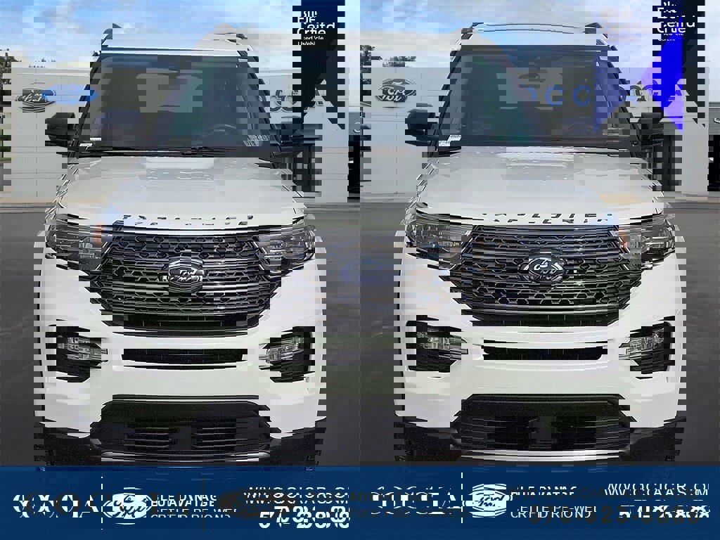 Certified 2022 Ford Explorer XLT w/ Equipment Group 202A image 2