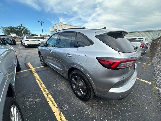 Certified 2024 Ford Escape ST-Line w/ Tech Pack #1 AWD/4WD image 7