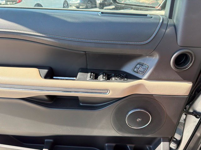 Certified 2024 Ford Expedition Limited RWD image 40