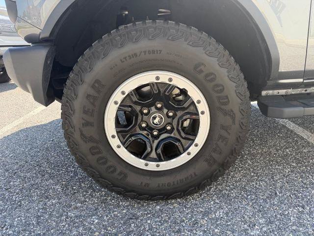 Certified 2023 Ford Bronco 2-Door w/ Sasquatch Package AWD/4WD image 20