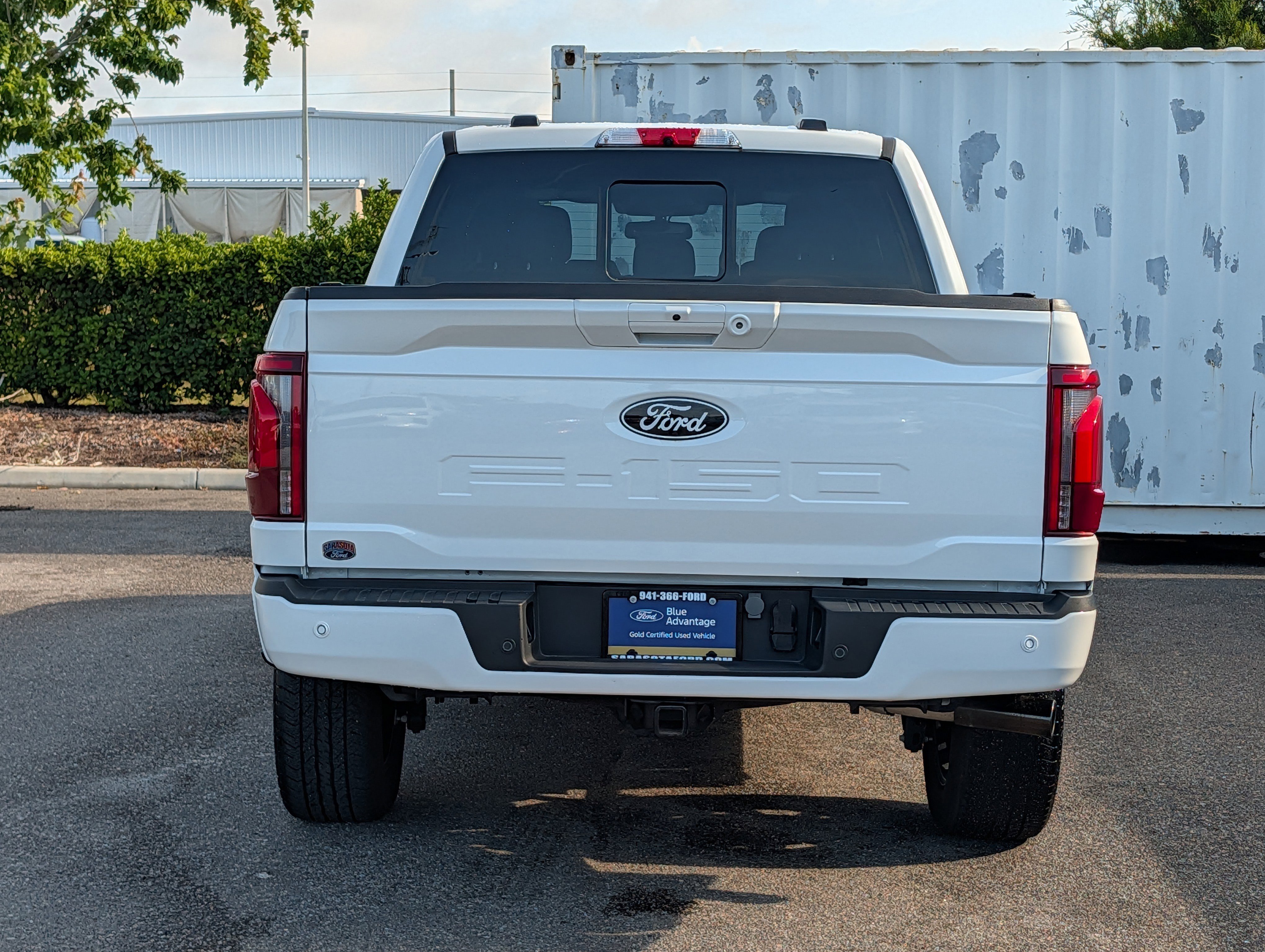 Certified 2024 Ford F150 Platinum w/ FX4 Off-Road Package AWD/4WD image 5