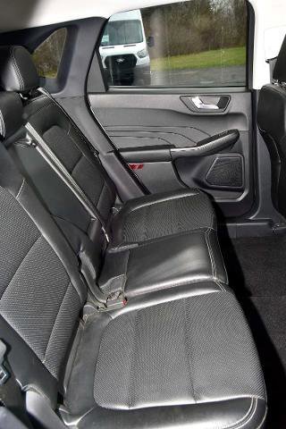 Certified 2022 Ford Escape SEL image 35