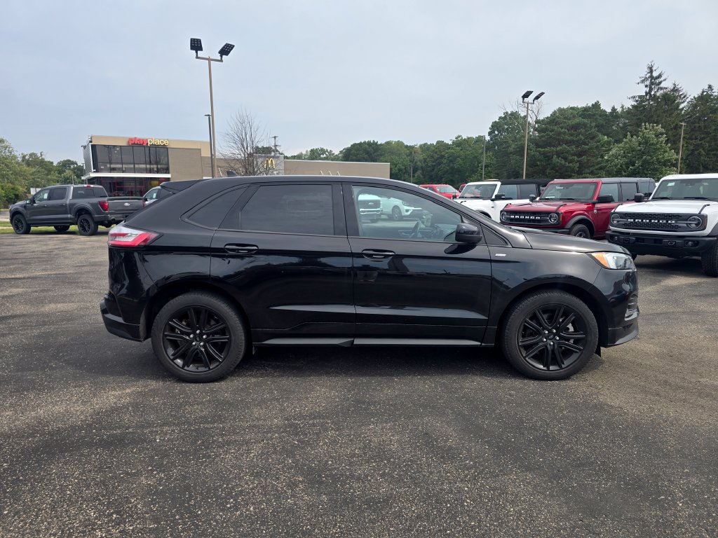 Certified 2023 Ford Edge ST-Line AWD/4WD image 6