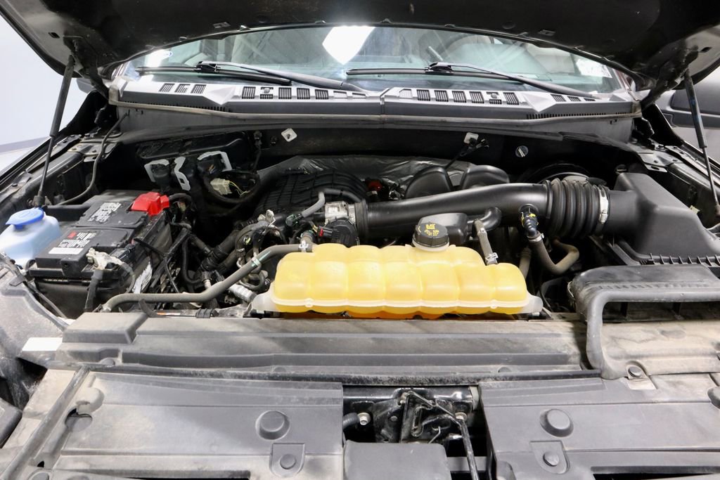 Certified 2019 Ford F150 XLT RWD image 16