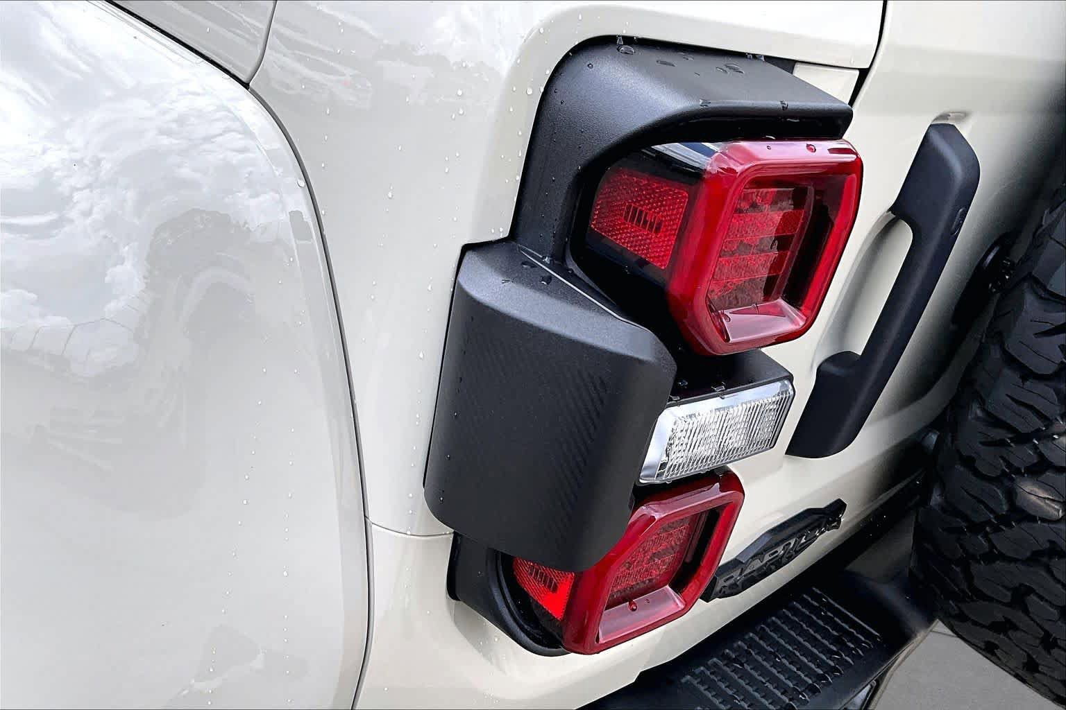 Certified 2025 Ford Bronco Raptor AWD/4WD image 28