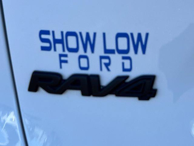Used 2025 Toyota RAV4 XLE w/ Weather Package AWD/4WD image 25