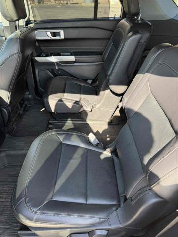 Certified 2022 Ford Explorer Limited w/ Equipment Group 301A image 15