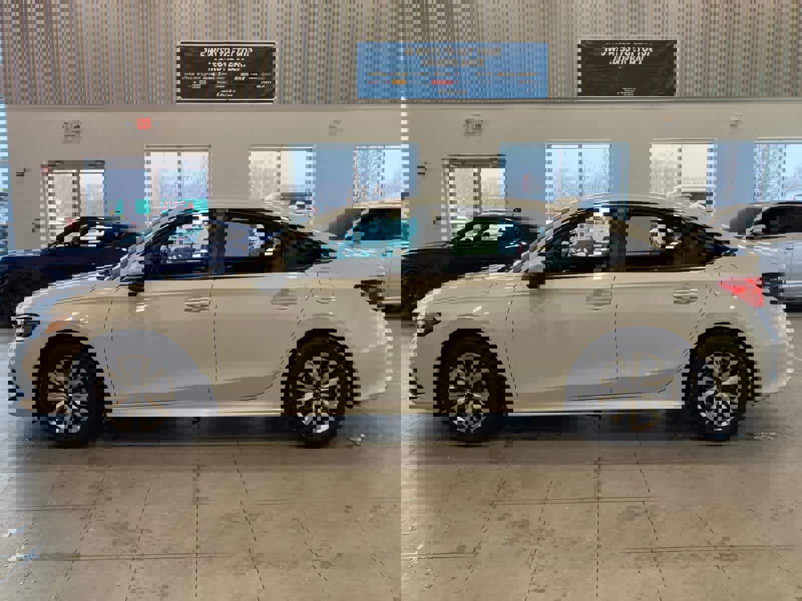 Used 2023 Honda Civic LX image 2