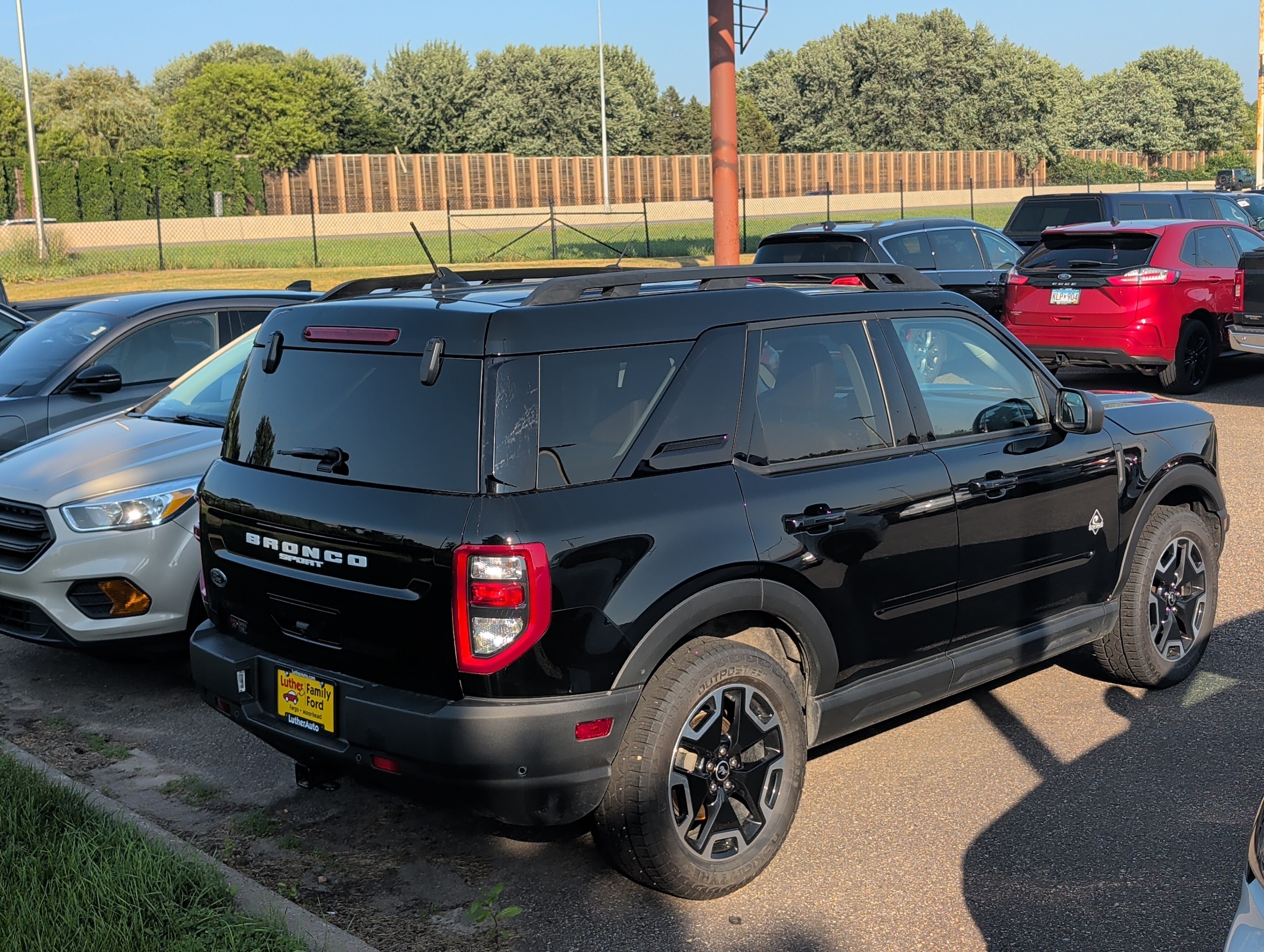 Certified 2022 Ford Bronco Sport Outer Banks AWD/4WD image 2