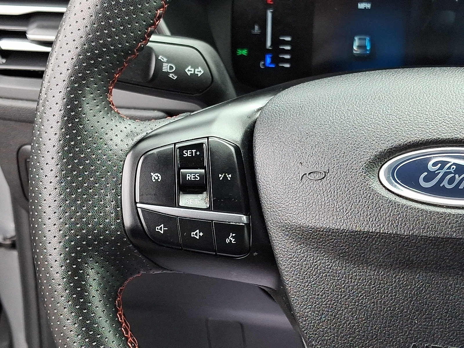 Certified 2024 Ford Escape ST-Line AWD/4WD image 21