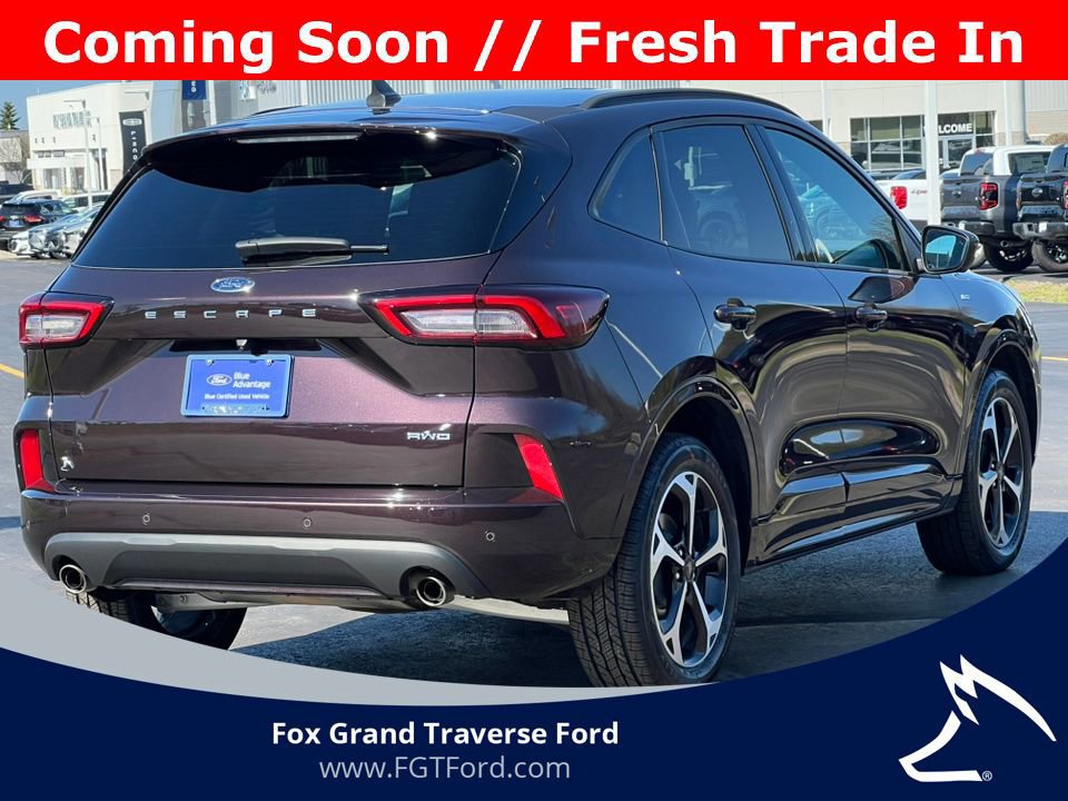 Certified 2023 Ford Escape ST-Line Select w/ Tech Pack #2 AWD/4WD image 2