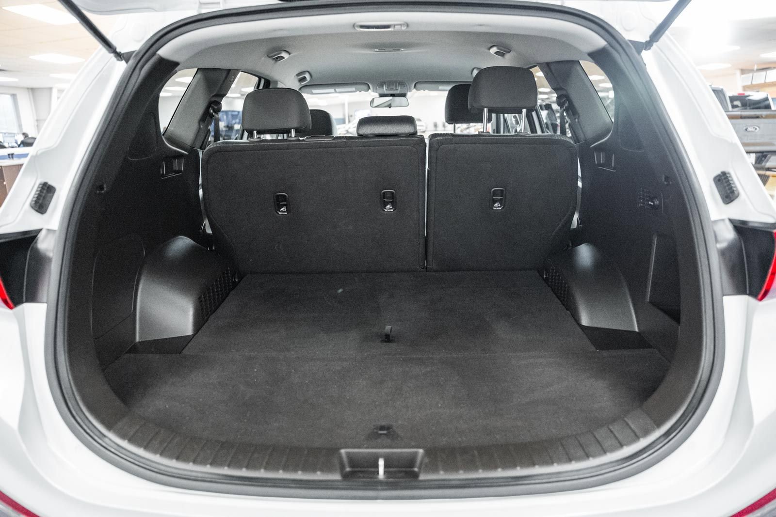 Used 2020 Hyundai Santa Fe SE image 22