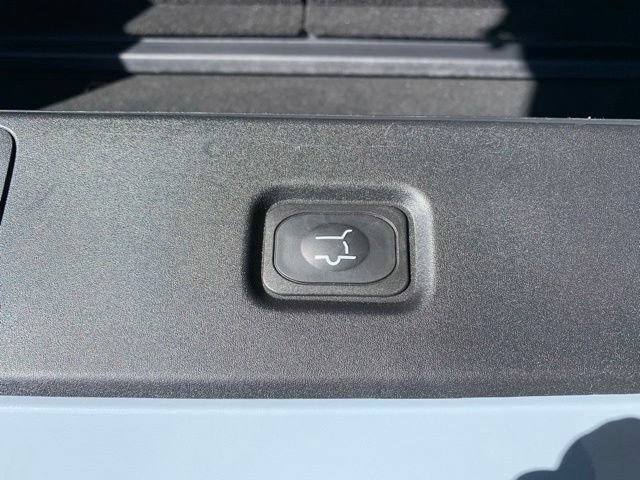 Certified 2027 Ford Expedition Platinum w/ Stealth Appearance Package AWD/4WD image 9
