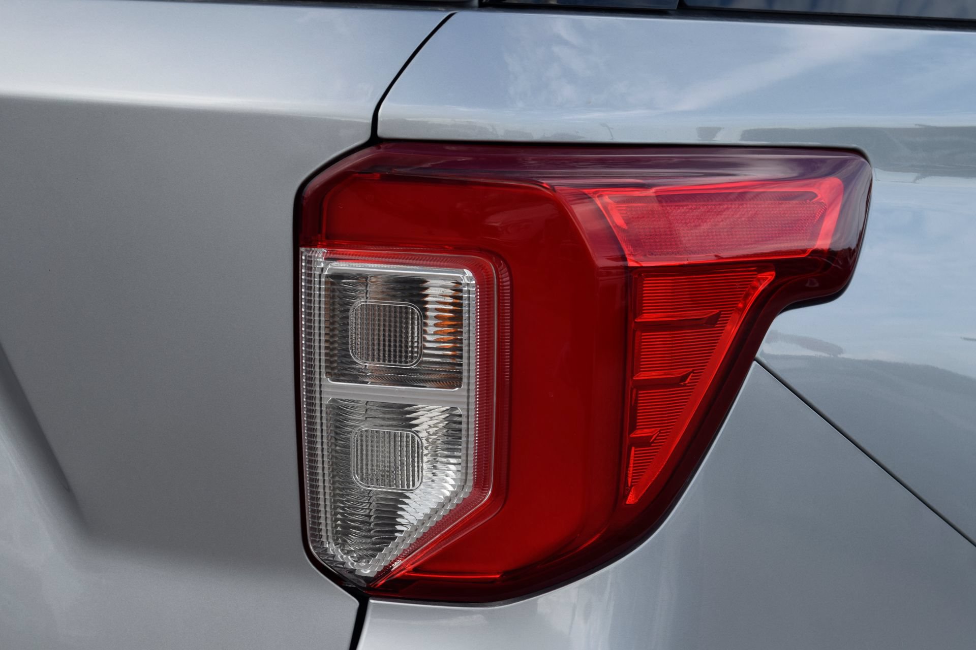 Certified 2023 Ford Explorer XLT w/ Equipment Group 202A RWD image 20