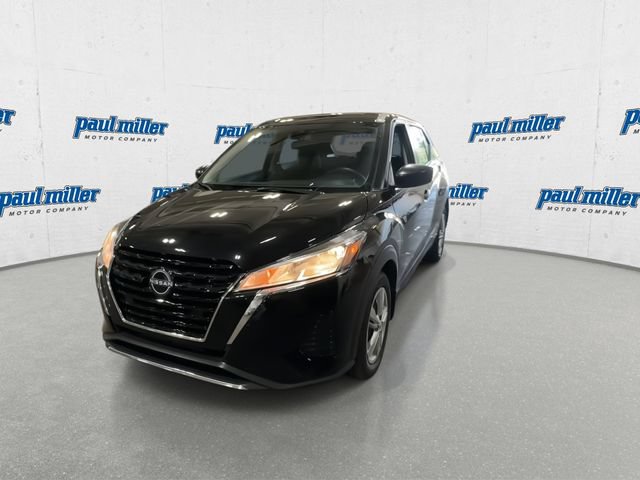Used 2025 Nissan Kicks Play S FWD image 5