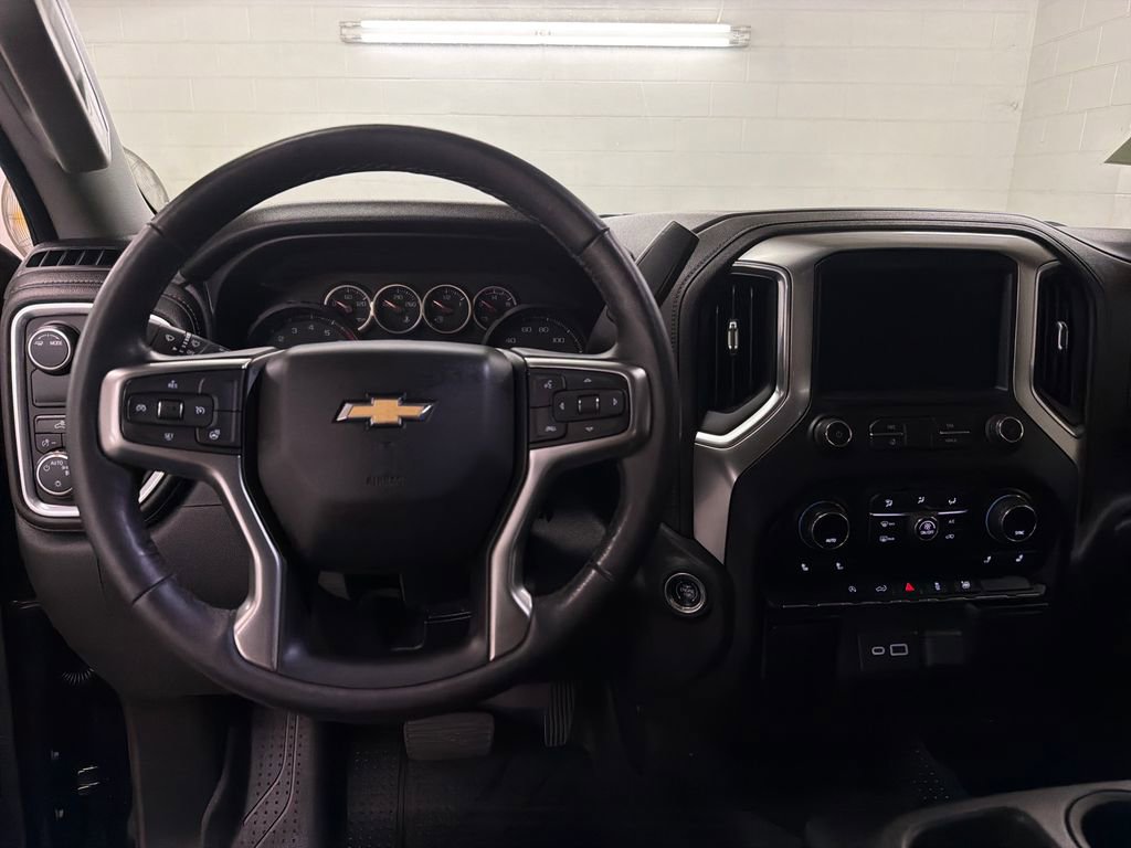 Used 2020 Chevrolet Silverado 1500 LT w/ All-Star Edition RWD image 9