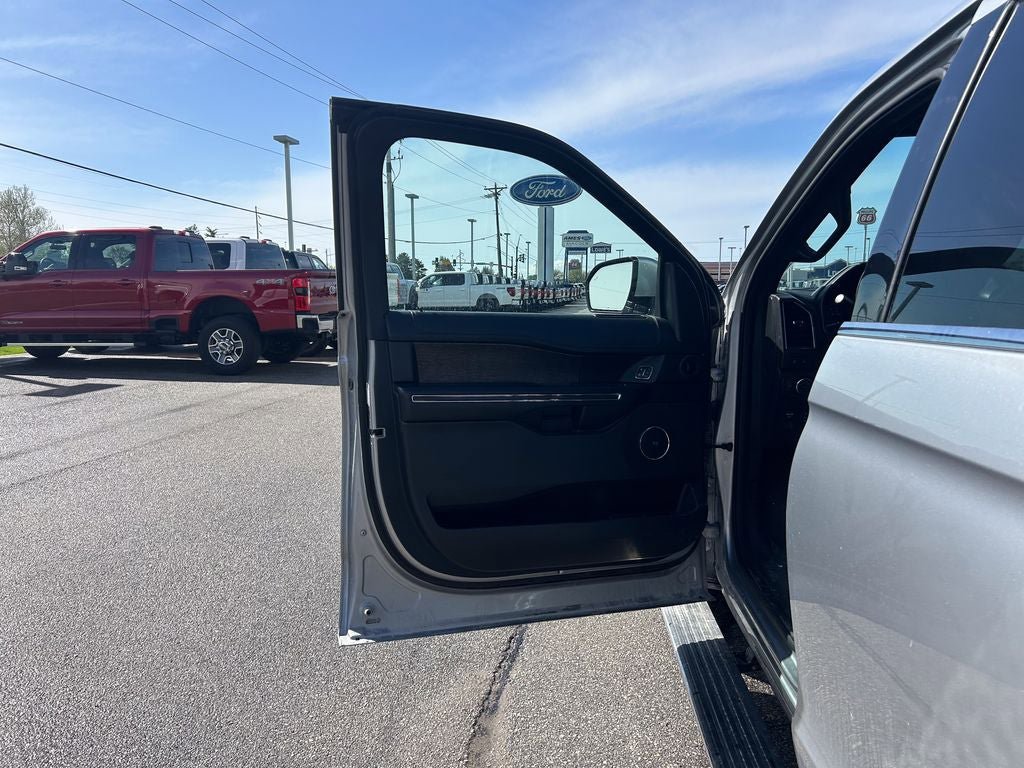 Certified 2021 Ford Expedition Limited AWD/4WD image 12