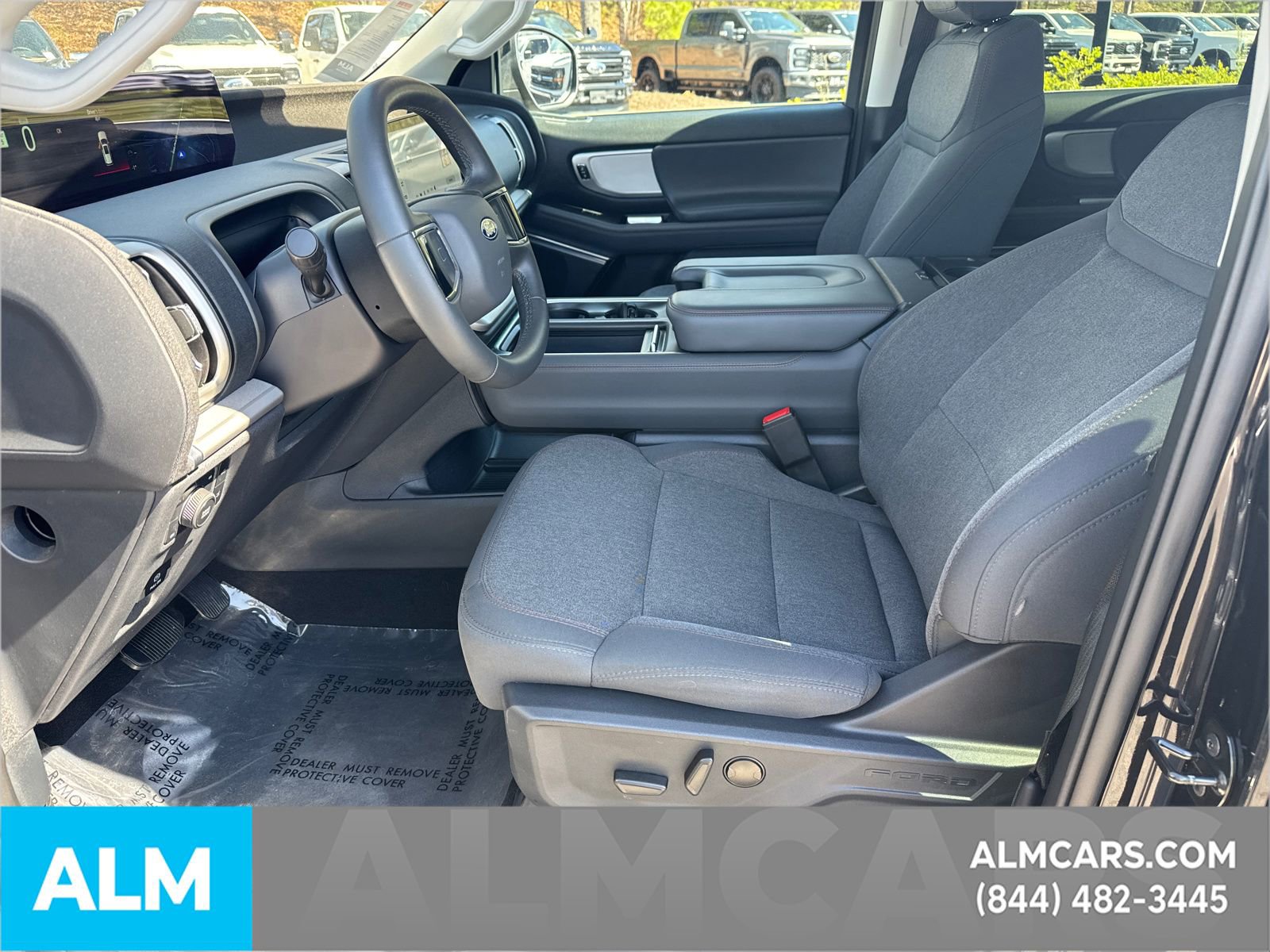 Certified 2025 Ford Expedition Active AWD/4WD image 10
