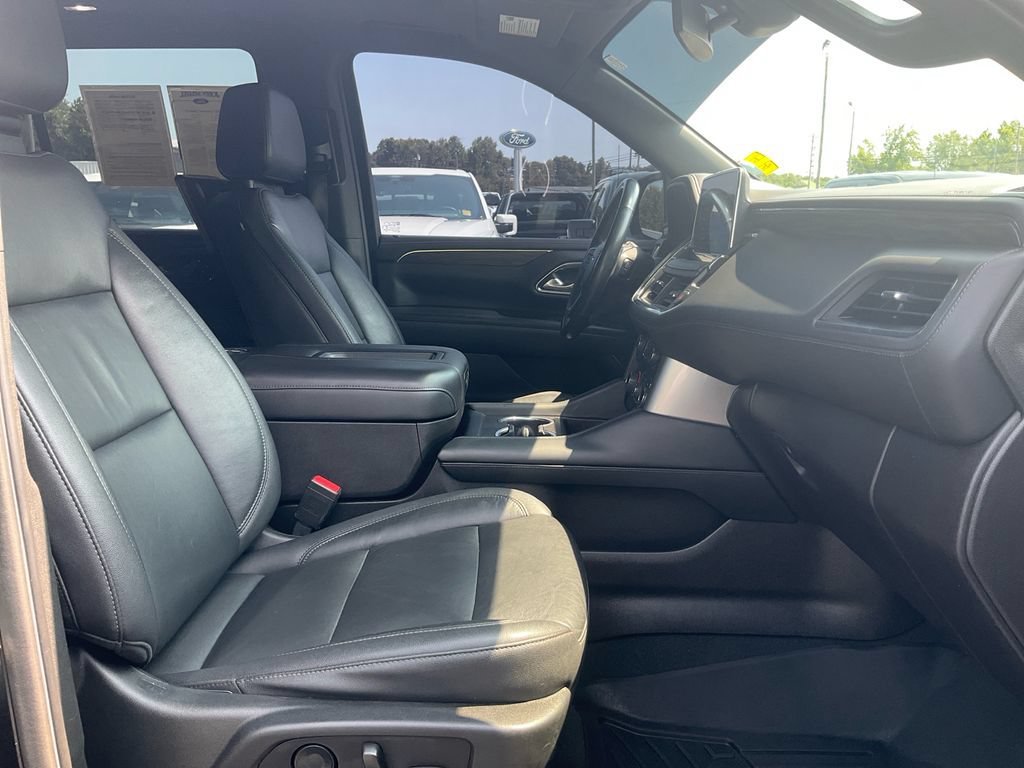 Used 2021 Chevrolet Tahoe Z71 w/ Z71 Off-Road Package AWD/4WD image 12