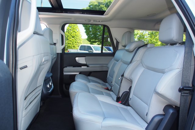 Certified 2025 Ford Expedition Max Active AWD/4WD image 22