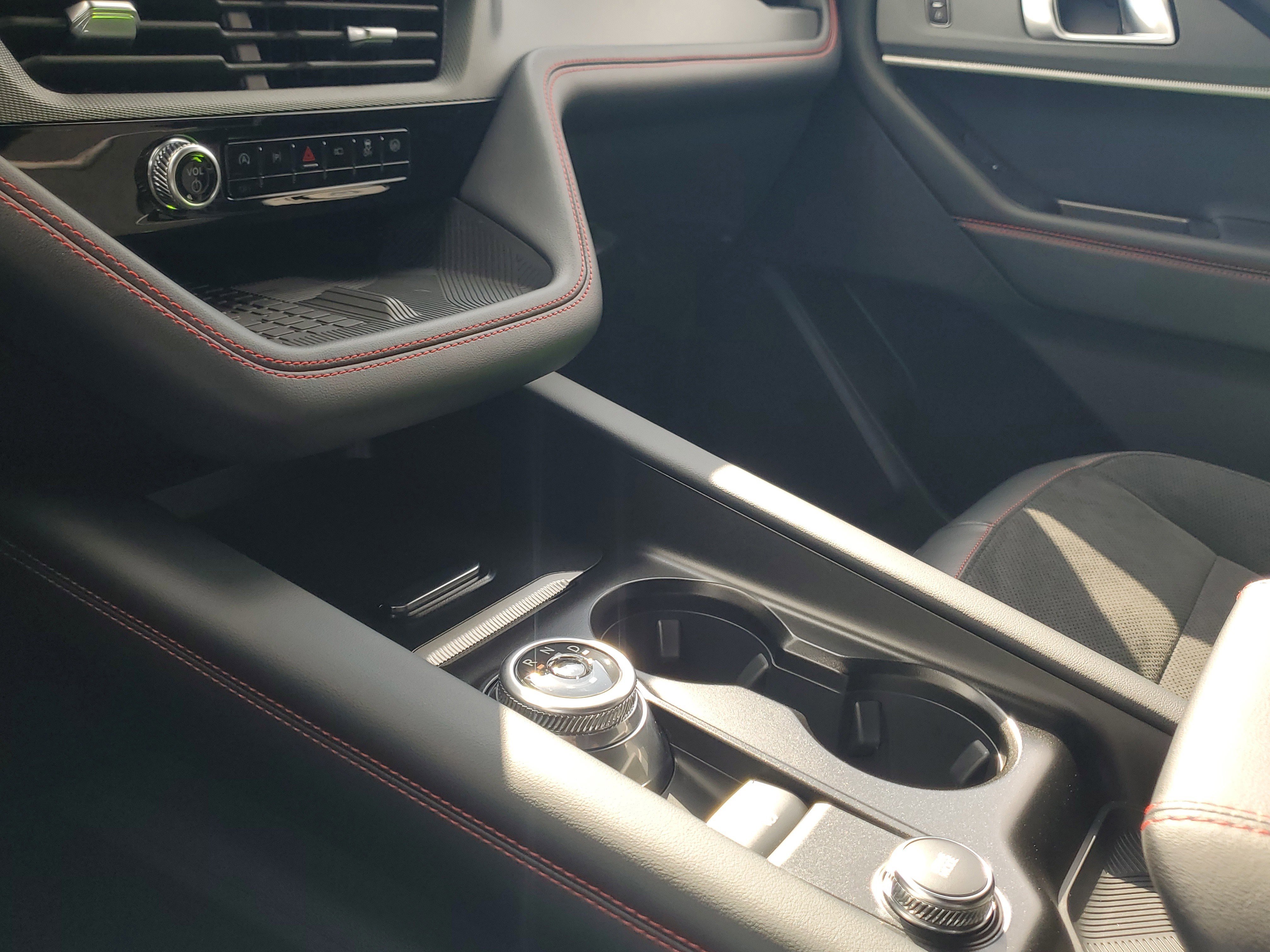 Certified 2025 Ford Explorer ST image 29