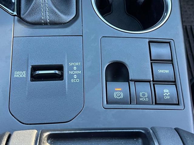 Used 2024 Toyota Highlander XSE FWD image 29