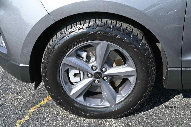 Certified 2022 Ford Edge SEL w/ Sport Appearance Package AWD/4WD image 14