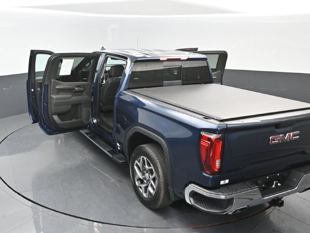Used 2023 GMC Sierra 1500 SLT w/ SLT Premium Package AWD/4WD image 27
