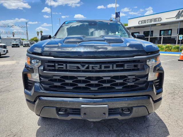 Used 2022 Chevrolet Silverado 1500 Custom Trail Boss w/ Midnight Edition AWD/4WD image 5