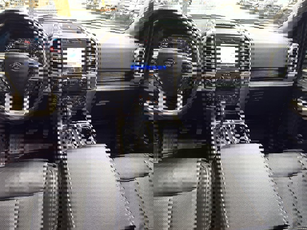 Certified 2020 Ford F150 Lariat w/ Equipment Group 502A Luxury image 23