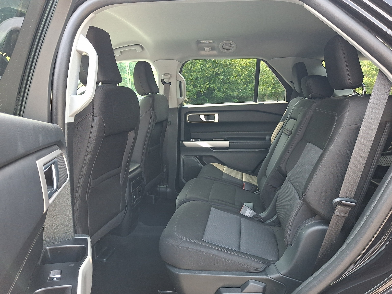 Certified 2023 Ford Explorer XLT AWD/4WD image 11