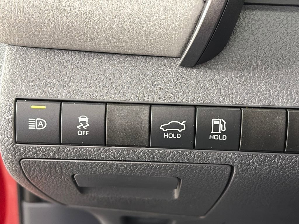 Used 2020 Toyota Camry SE w/ Carpet Mat Package FWD image 24