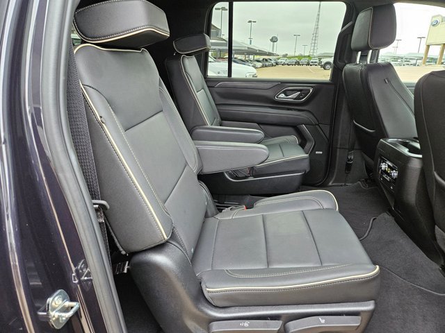 Used 2024 GMC Yukon XL SLT image 18