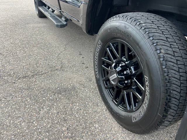 Certified 2022 Ford F350 Lariat w/ Black Appearance Package AWD/4WD image 25