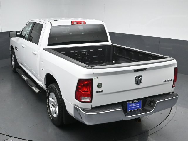 Used 2021 RAM 1500 Classic SLT AWD/4WD image 46