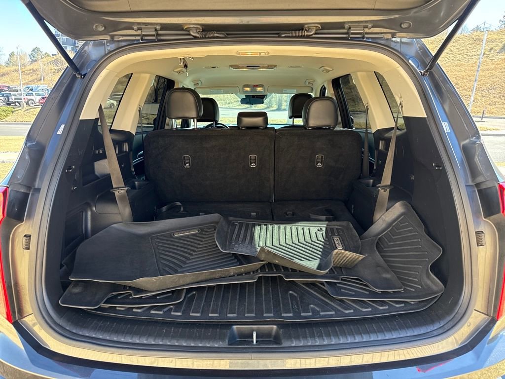 Used 2024 Kia Telluride LX image 9