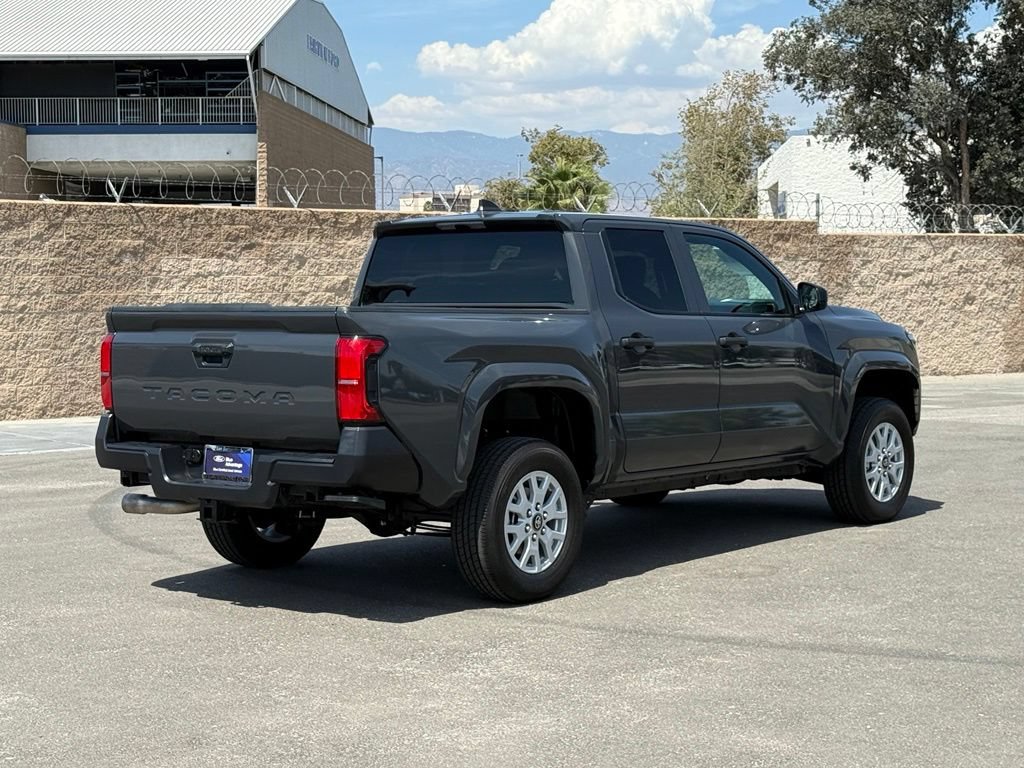 Used 2025 Toyota Tacoma SR RWD image 4