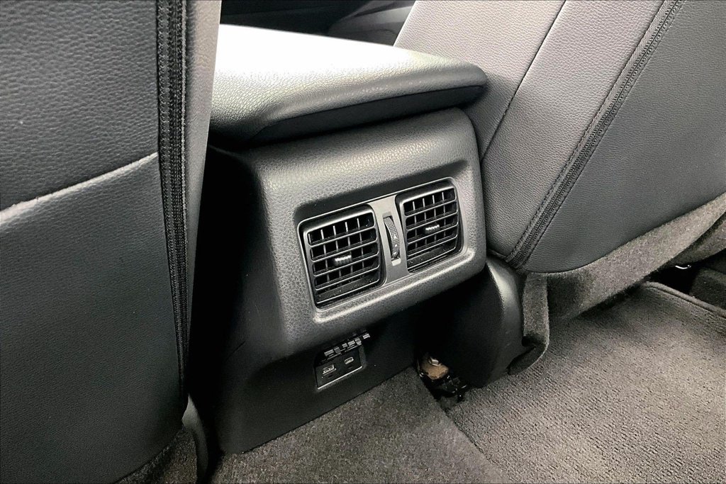 Used 2025 Toyota Camry SE w/ Multimedia Upgrade Package FWD image 33