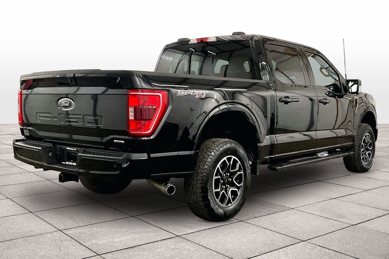 Certified 2022 Ford F150 XLT w/ Equipment Group 302A High image 11