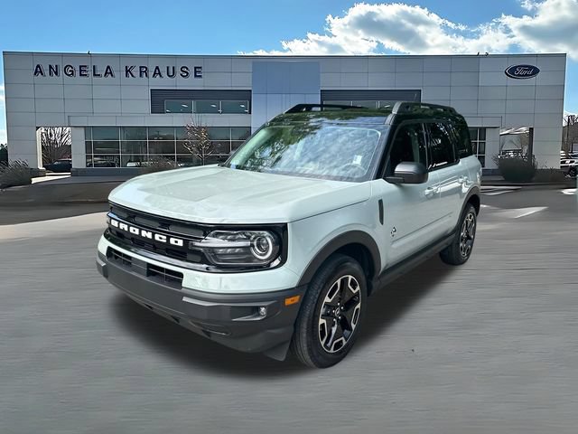 Certified 2024 Ford Bronco Sport Outer Banks w/ Tech Package AWD/4WD image 3