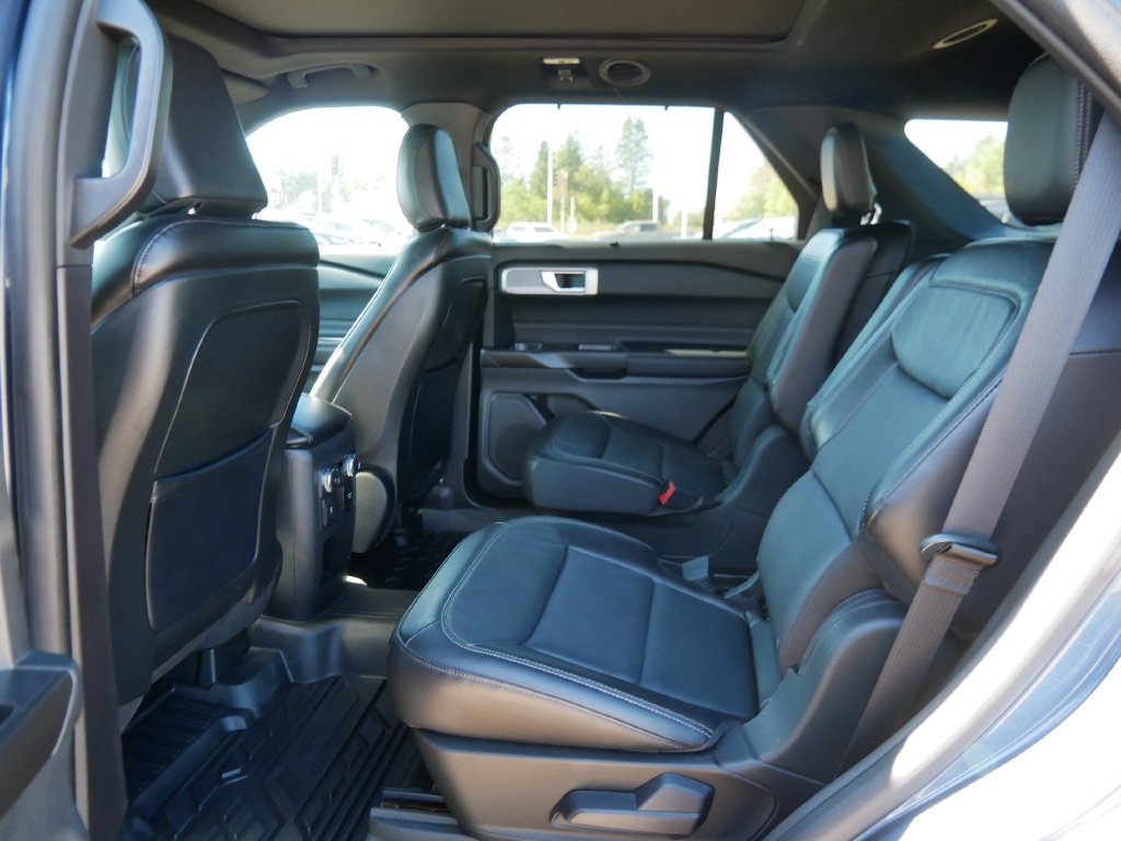 Certified 2020 Ford Explorer Limited AWD/4WD image 10