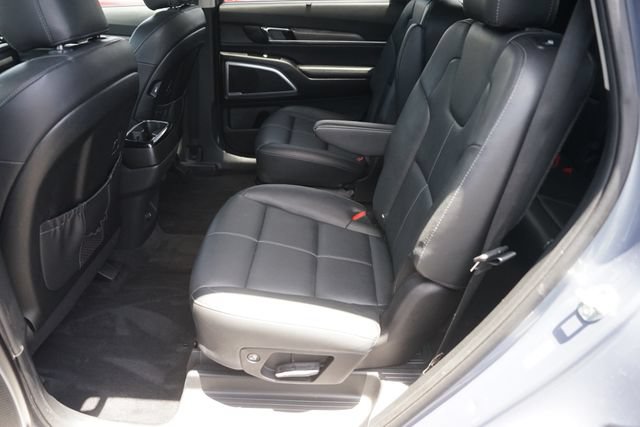 Used 2020 Kia Telluride EX w/ EX Premium Package AWD/4WD image 13