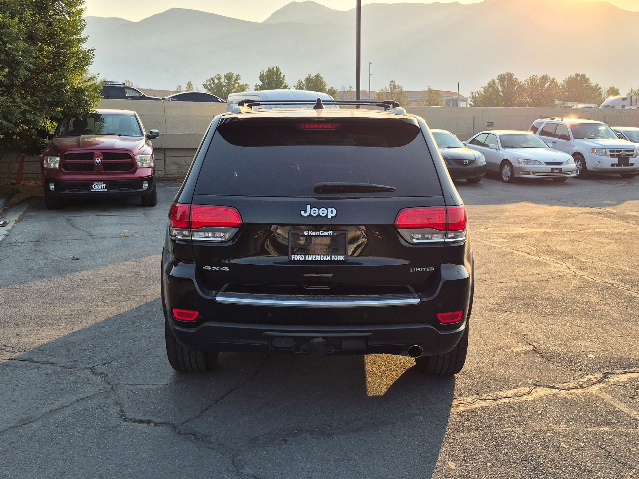 Used 2018 Jeep Grand Cherokee Limited w/ Trailer Tow Group IV AWD/4WD image 7