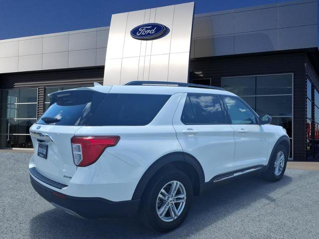 Certified 2023 Ford Explorer XLT w/ Equipment Group 202A AWD/4WD image 2