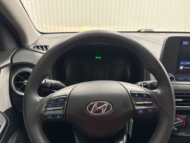 Used 2022 Hyundai Kona SE image 9