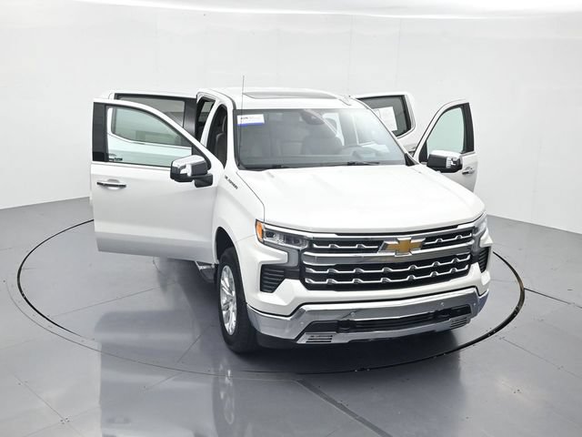 Used 2025 Chevrolet Silverado 1500 LTZ w/ LTZ Premium Package AWD/4WD image 50