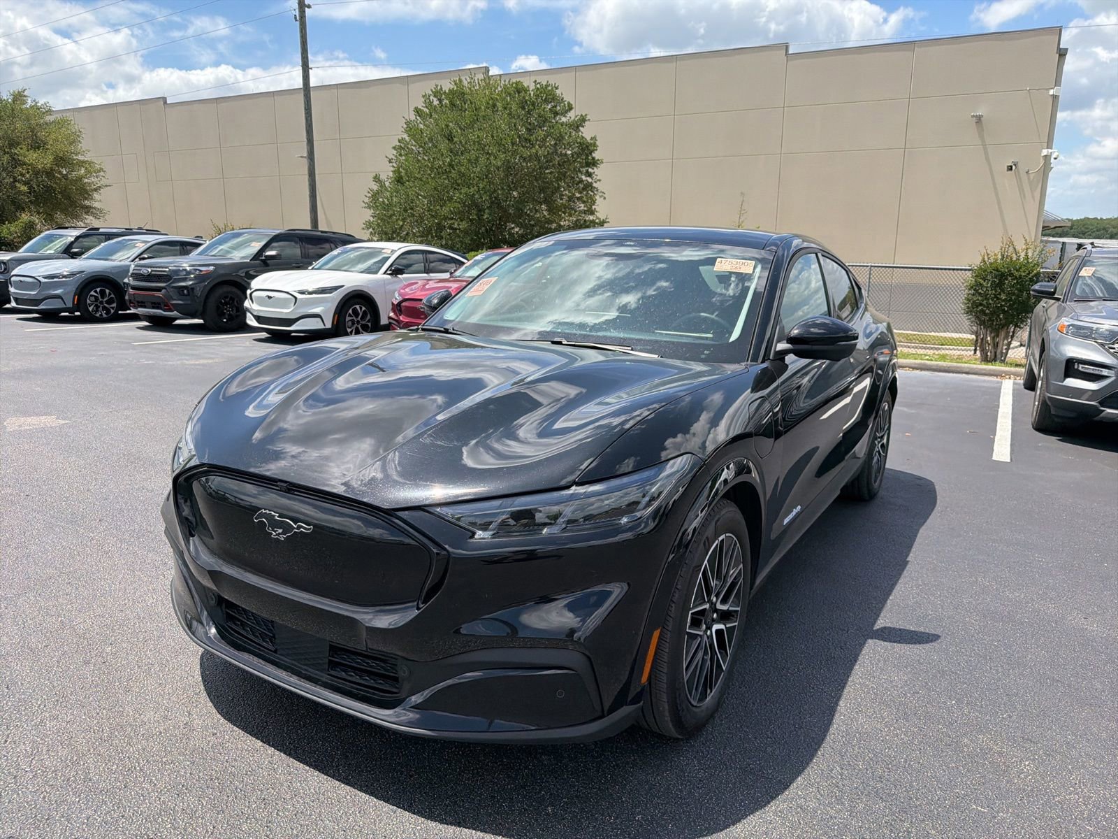 Certified 2025 Ford Mustang Mach-E Premium AWD/4WD image 3