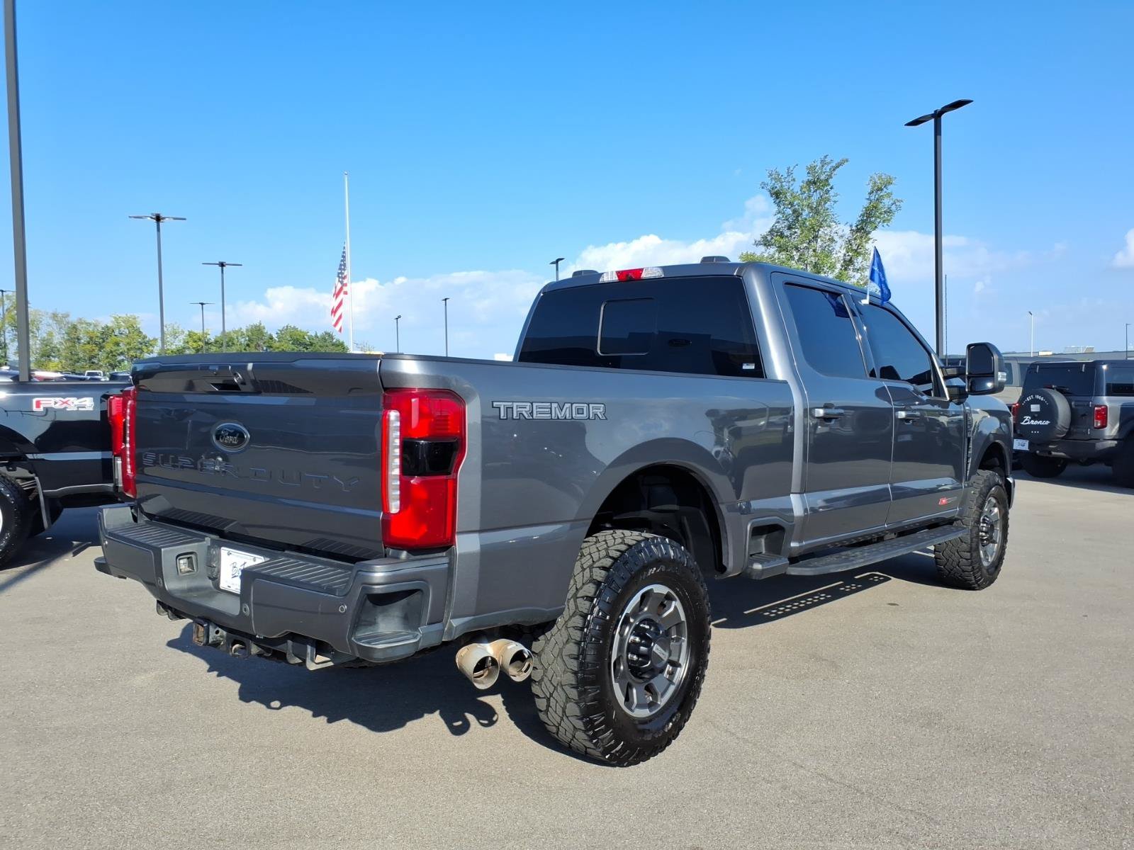 Certified 2024 Ford F250 Lariat w/ Lariat Ultimate Package AWD/4WD image 3