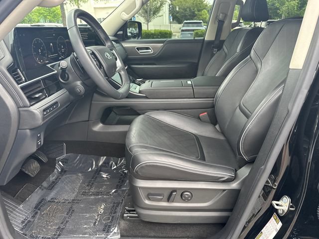 Used 2025 INFINITI QX80 Luxe RWD image 11
