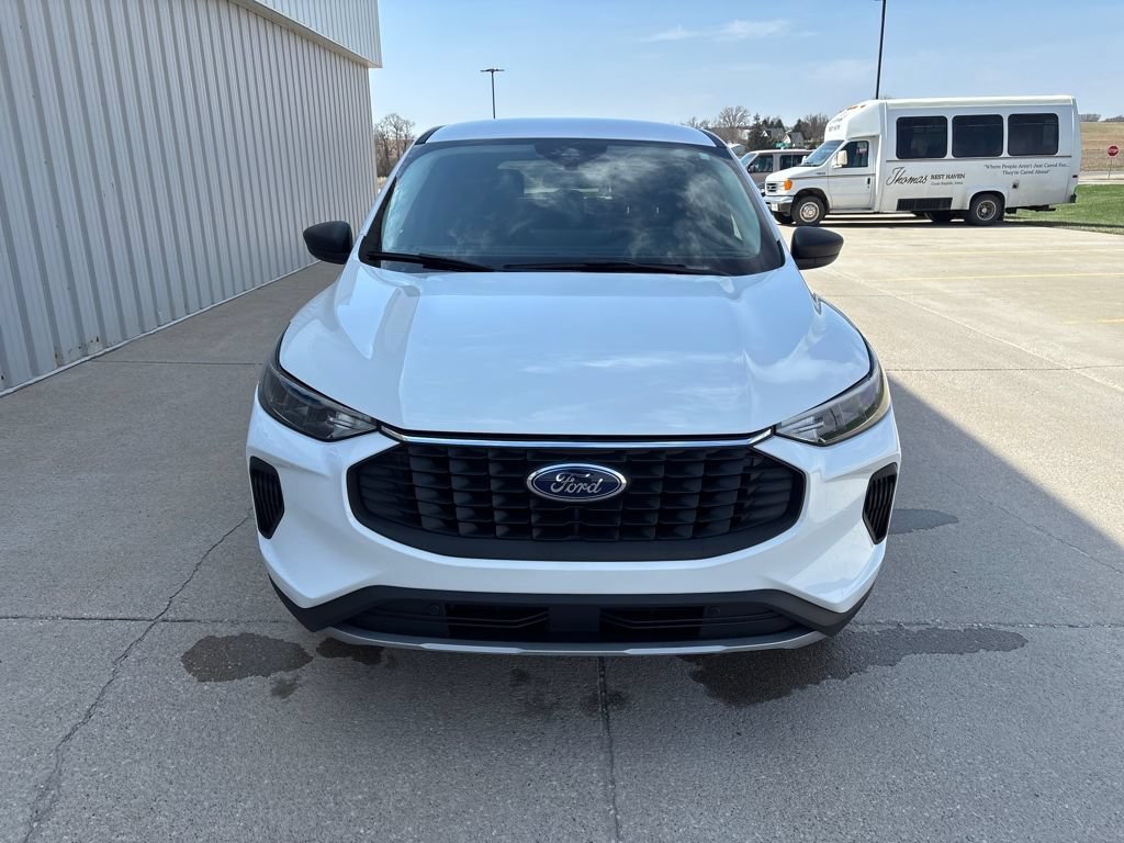 Certified 2024 Ford Escape Active w/ Tech Pack #1 AWD/4WD image 2